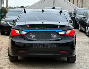 Hyundai Sonata 2011 Black