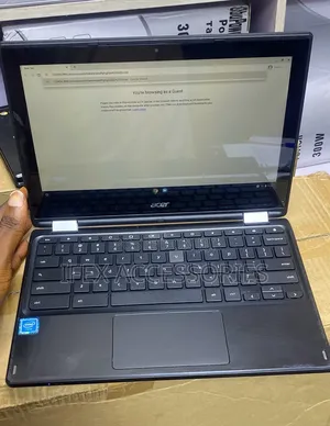 Laptop Acer 4GB HDD+SSD 32GB