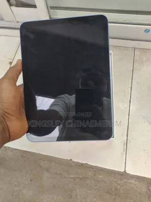 New Apple iPad (2025) 128 GB Blue