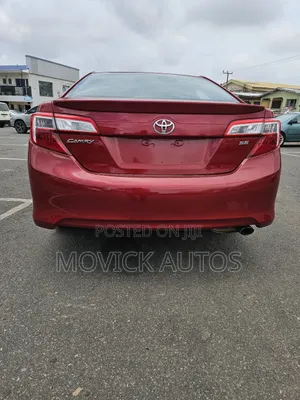 Toyota Camry SE 4dr Sedan (2.5L 4cyl 6A) 2013 Red