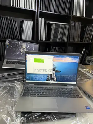Laptop Dell Precision 3561 16GB Intel Core i7 SSD 256GB