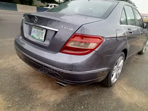 Mercedes-Benz C300 Luxury 4Matic Sedan AWD (3.0L 6cyl 7A) 2010 Gray