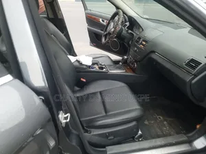 Mercedes-Benz C300 Luxury 4Matic Sedan AWD (3.0L 6cyl 7A) 2010 Gray