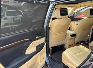 Toyota Highlander 2015 Blue