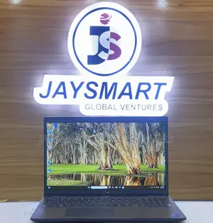 Laptop Dell Latitude 3520 16GB Intel Core i7 SSD 512GB