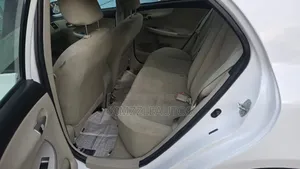 Toyota Corolla 2012 White