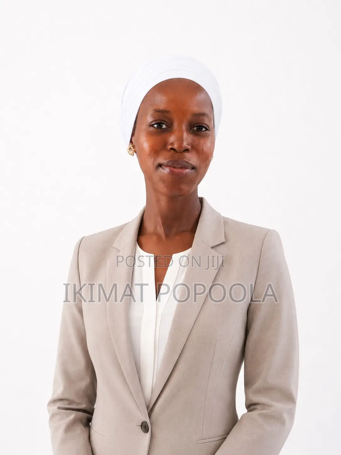 Female Virtual Personal Asistant