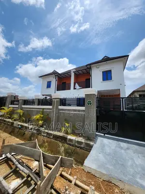 3bdrm Duplex in Fo1 Kubwa for sale