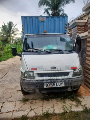 Ford Transit 2000 White