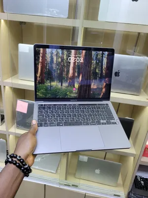 Laptop Apple MacBook Pro 2020 16GB Intel Core i7 SSD 512GB