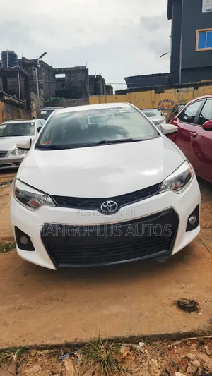 Toyota Corolla 2016 White