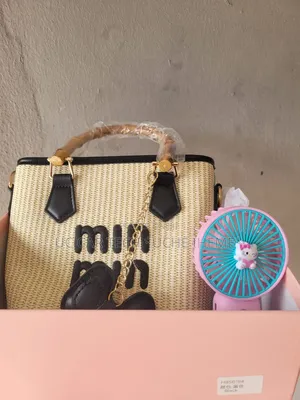 Min Min Hand Bag With Fan