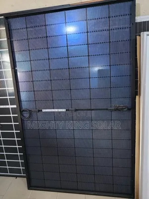550w Plus 20 Box Bar Black and Bifacial Panel