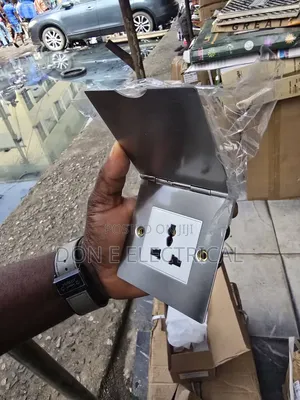 13a Single Industrial Floor Socket