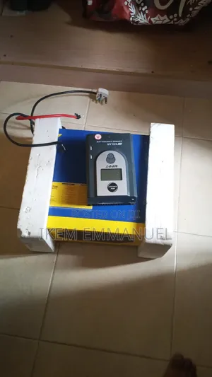 MPPT Charger Controller
