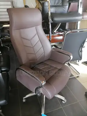 Luxury Executive Office Chair – High Back Ergonomic Leather