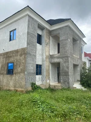 5bdrm Duplex in Rainbow Estate, FHA for sale