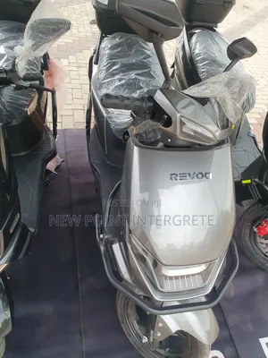 New Revoo C32 2026 Silver