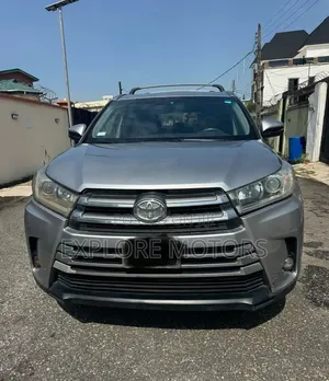 Toyota Highlander 2017 Silver