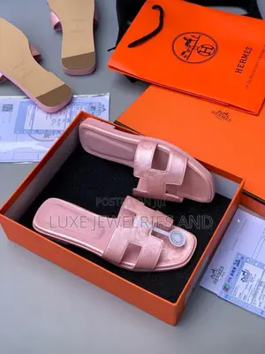 Luxury Original Patterned Oran Hermes With Full Package and Receipt