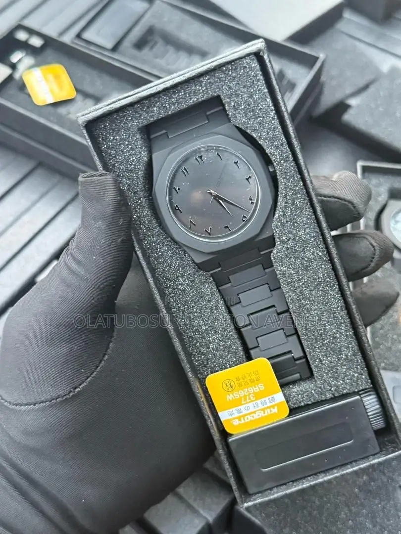 Valenzo Plastic Watch