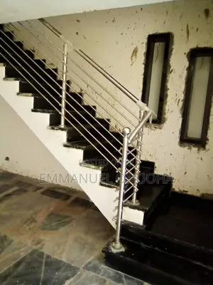 Stair Support Rail