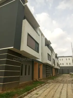 4bdrm Duplex in Kaura Property for rent