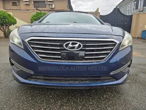 Hyundai Sonata Limited Sedan FWD (2.4L 4cyl 6A) 2016 Blue