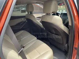 Hyundai Santa Fe SE AWD 2018 Orange