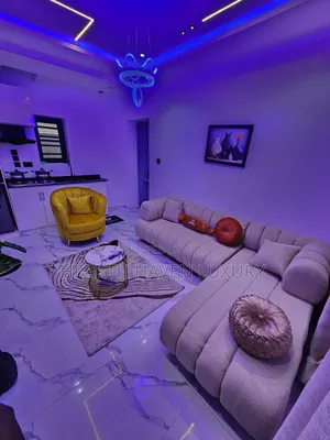 One-Bedroom Luxury Apartment – Hearth Haven Luxury Apartment