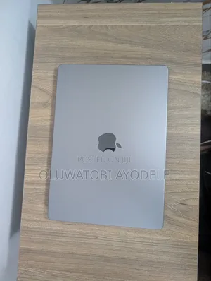 Laptop Apple MacBook Pro 2021 M1 16GB Apple M1 Pro SSD 512GB