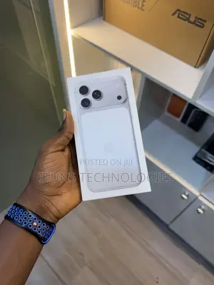 New Apple iPhone 17 Pro Max 2 TB Silver