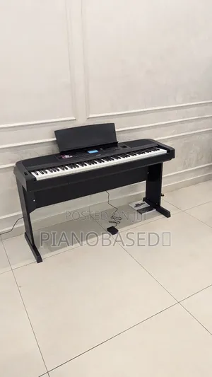 Yamaha Dgx670