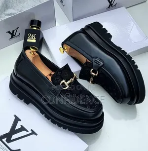 Shoes That Grows Favour