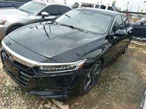Honda Accord EX-L (2.0L 4cyl Turbo 10A) 2019 Black