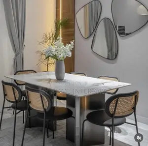Modern Six(6) Seaters Dinning Set