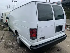 Ford E450 2012 White