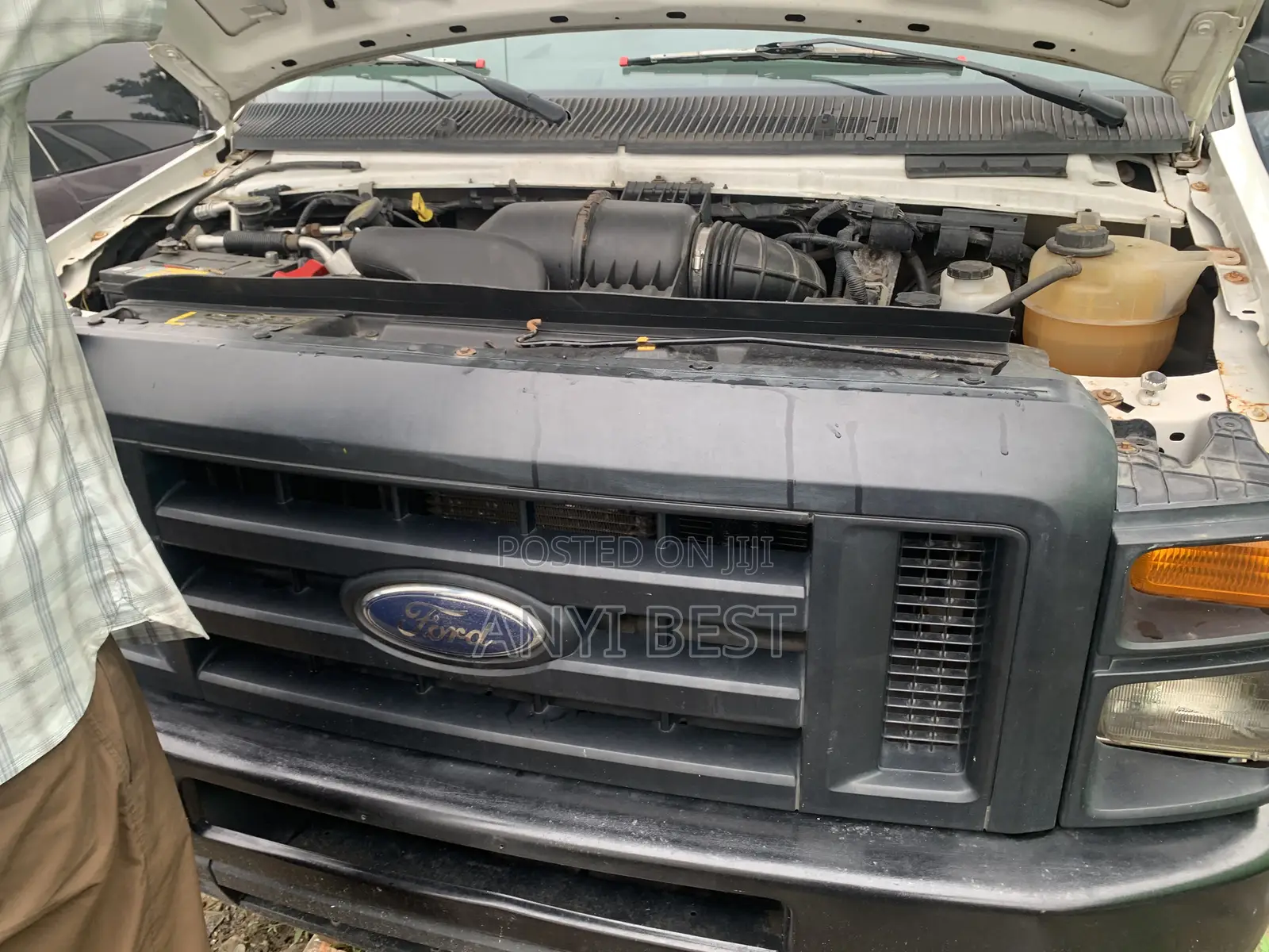 Ford E450 2012 White