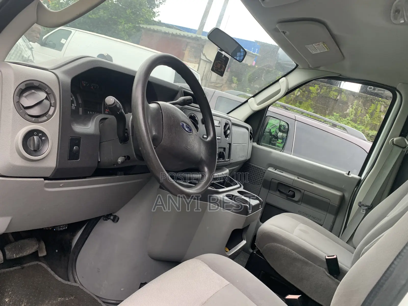 Ford E450 2012 White