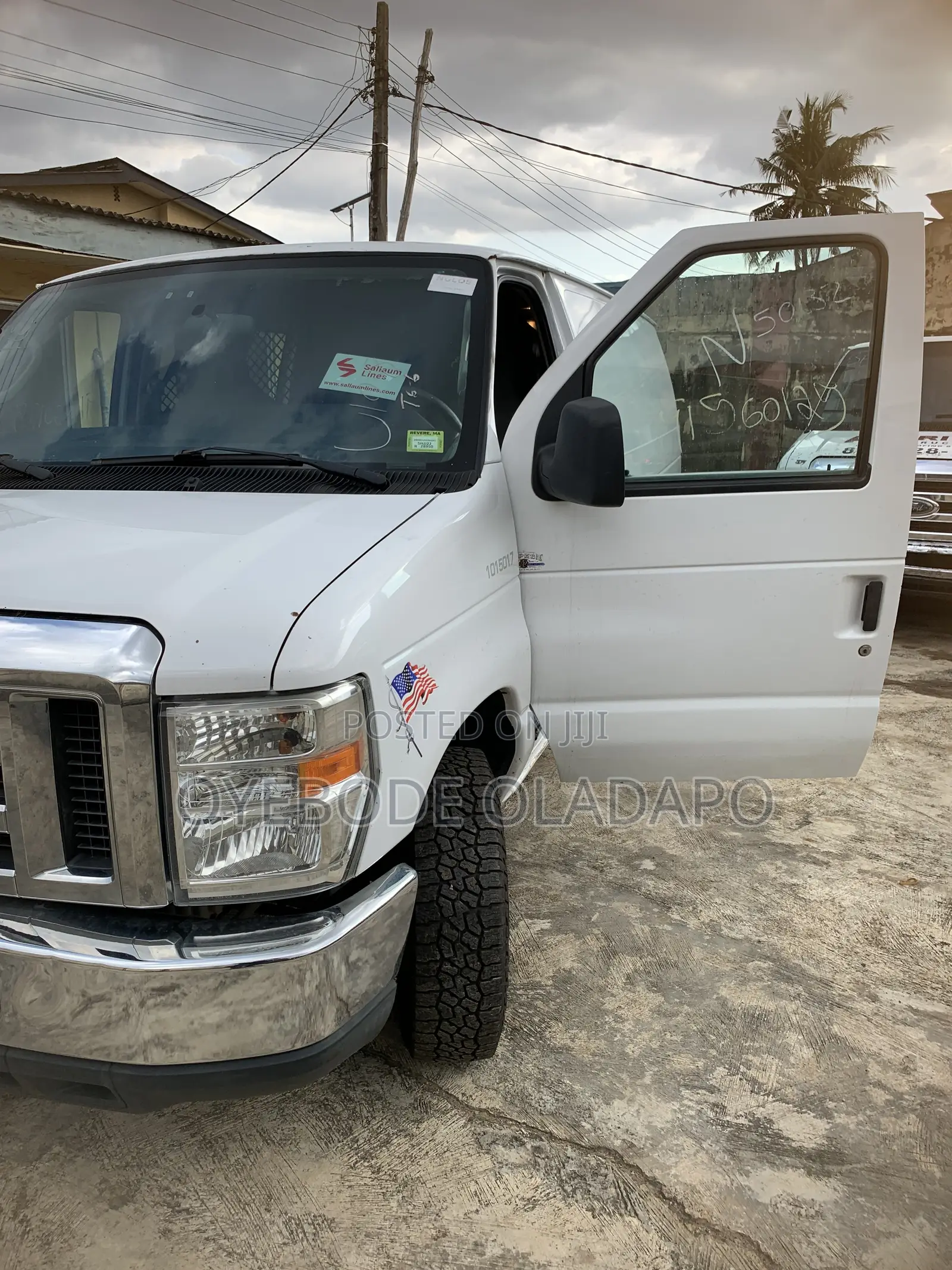Ford E250 2013 White