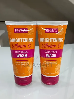 Beauty Formulas Brightening Vitamin C Micro-Polishing Facial Scrub