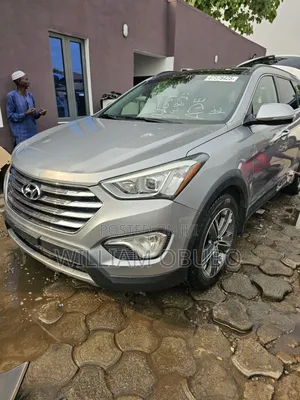 Hyundai Santa Fe Limited w/Saddle Interior 4dr SUV AWD (3.3L 6cyl 6A)
