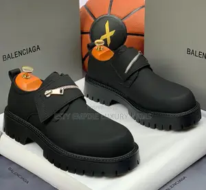 Balenciaga Quality Luxury Men Derby Shoe