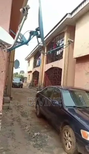 3bdrm Block of Flats in Oshimili South for sale