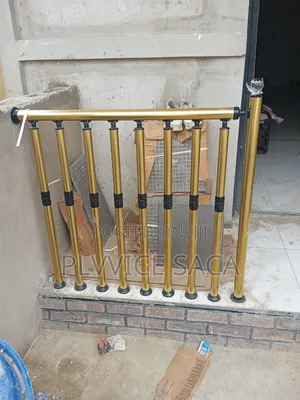 Aluminum Handrail Gold and Black Ring
