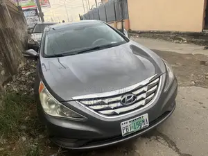 Hyundai Sonata Limited Sedan FWD (2.4L 4cyl 6A) 2013 Gray