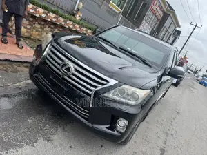 Lexus LX 570 AWD 2013 Black