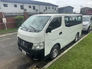 Nissan Caravan (Urvan) 2021 White