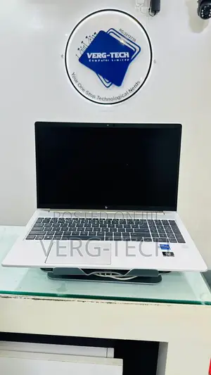 Laptop HP EliteBook 655 G9 16GB Intel Core i5 SSD 256GB