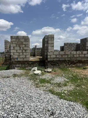 4bdrm Duplex in Lugbe for sale